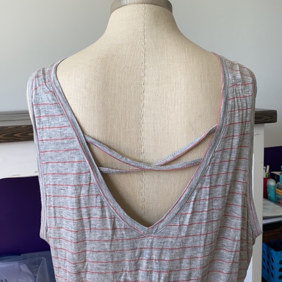 Striped Sleeveless Tunic - Picture 3 of 4
